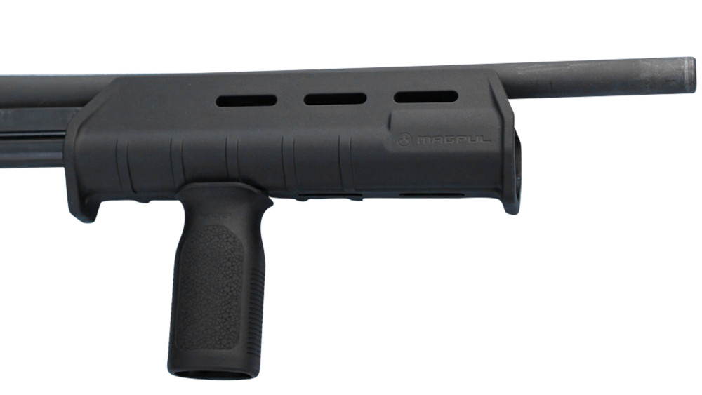 Remington 7600 and 7615 forend adapter (accepts 12ga 870 forends)